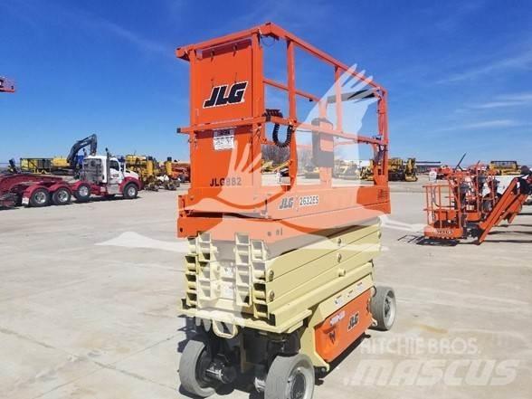 JLG 2632ES 剪式升降機