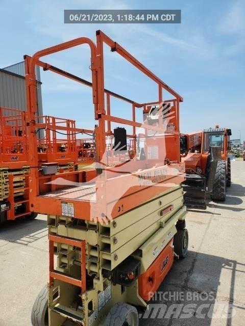 JLG 2632ES 剪式升降機