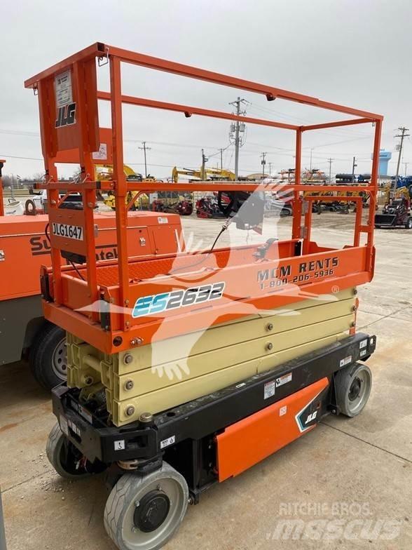 JLG 2632ES 剪式升降機