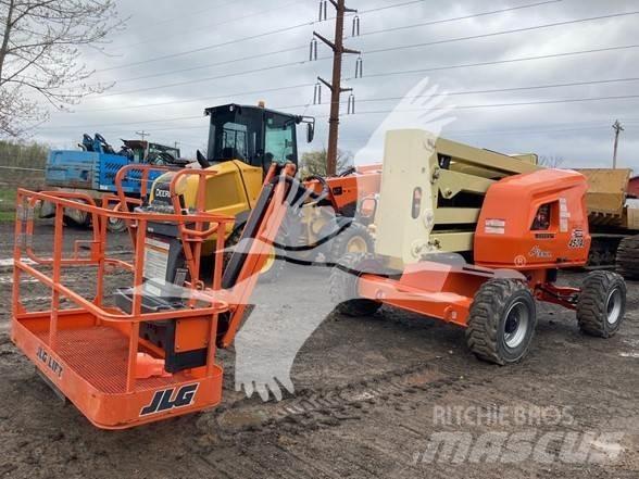 JLG 450AJ 曲臂高空作業車