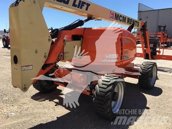 JLG 600AJ 曲臂高空作業車