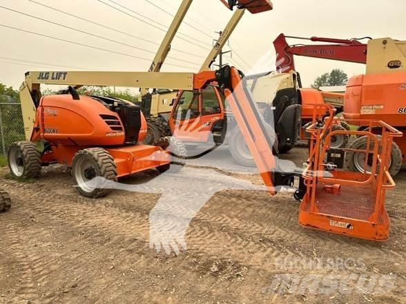 JLG 600AJ 曲臂高空作業車