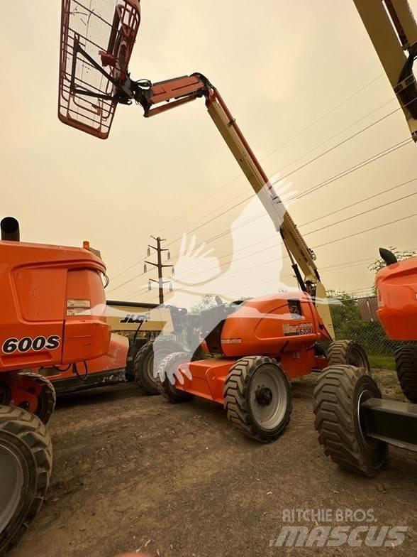 JLG 600AJ 曲臂高空作業車
