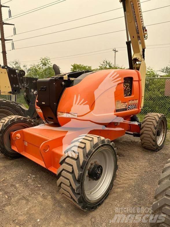 JLG 600AJ 曲臂高空作業車