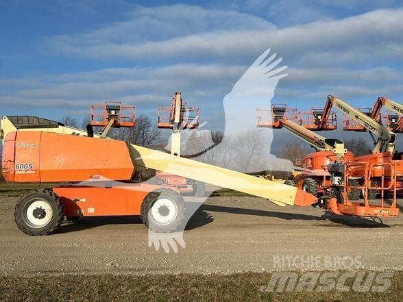 JLG 600S 伸縮臂高空作業車