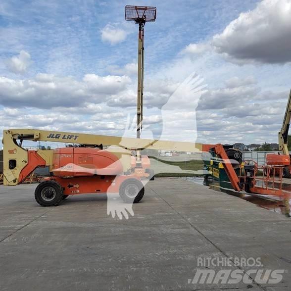 JLG 800AJ 曲臂高空作業車