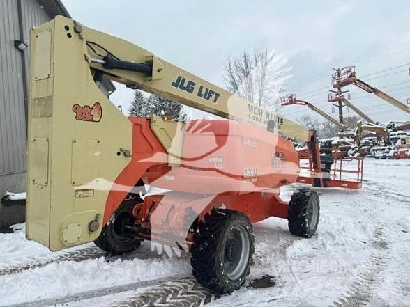 JLG 800AJ 曲臂高空作業車