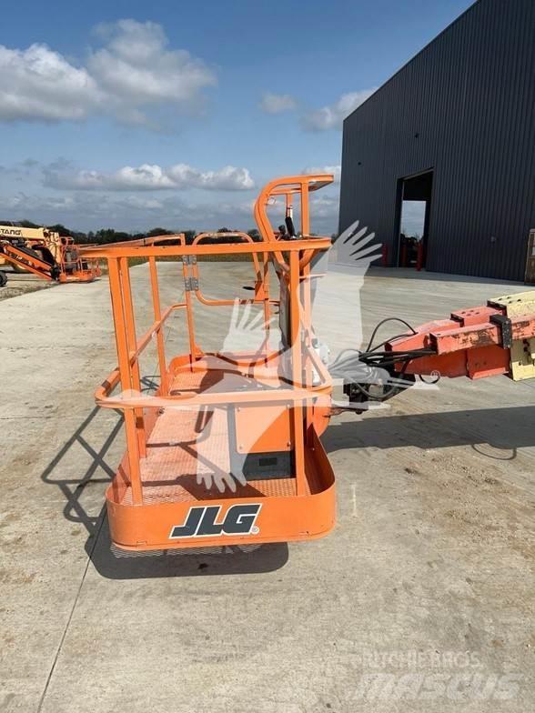 JLG 800S 伸縮臂高空作業車