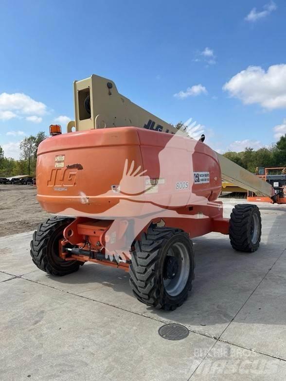 JLG 800S 伸縮臂高空作業車