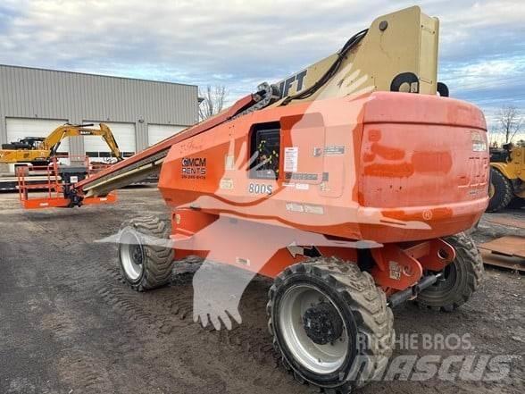 JLG 800S 伸縮臂高空作業車