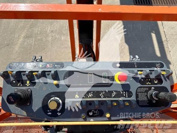 JLG 860SJ 伸縮臂高空作業車