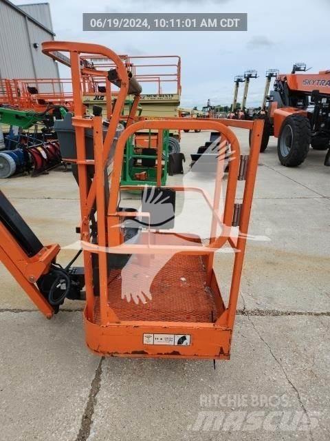 JLG E300AJP 曲臂高空作業車