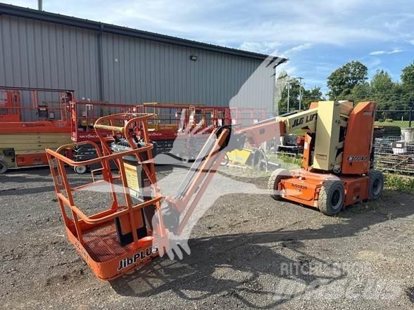 JLG E300AJP 曲臂高空作業車