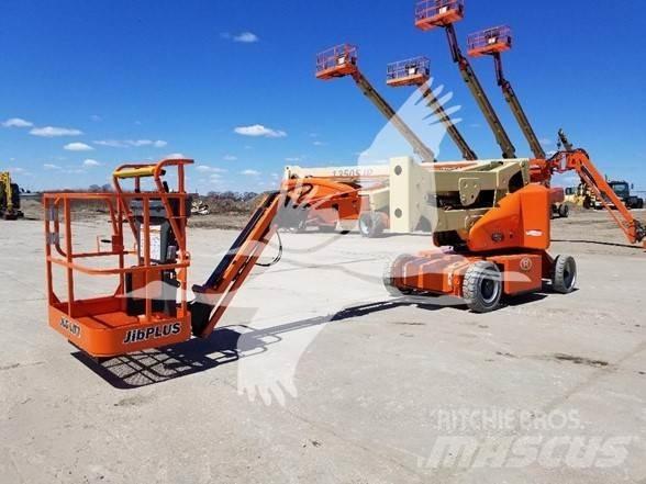 JLG E400AJPN 曲臂高空作業車