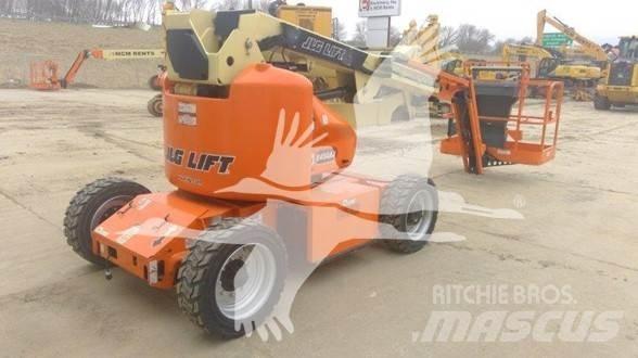JLG E450AJ 曲臂高空作業車