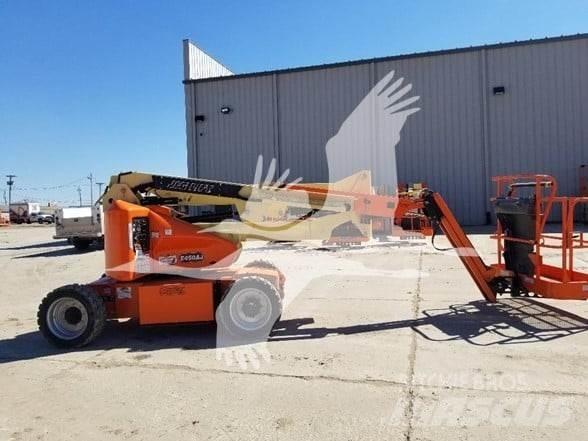 JLG E450AJ 曲臂高空作業車
