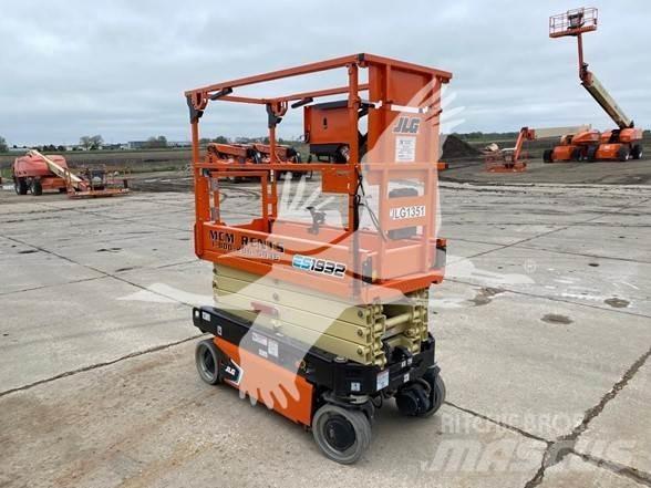 JLG ES1932 剪式升降機