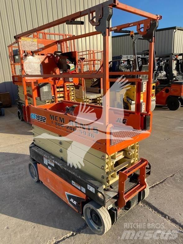 JLG ES1932 剪式升降機