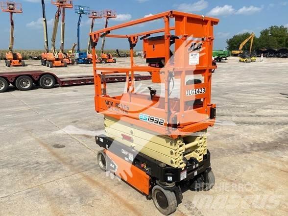 JLG ES1932 剪式升降機
