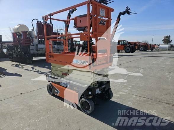 JLG ES1932 剪式升降機
