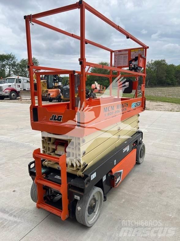 JLG ES2632 剪式升降機