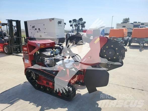 Toro STX38 樹樁破碎機