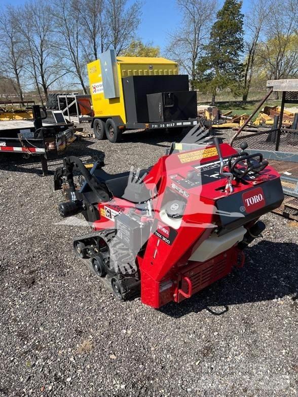 Toro TRX300 掘溝機