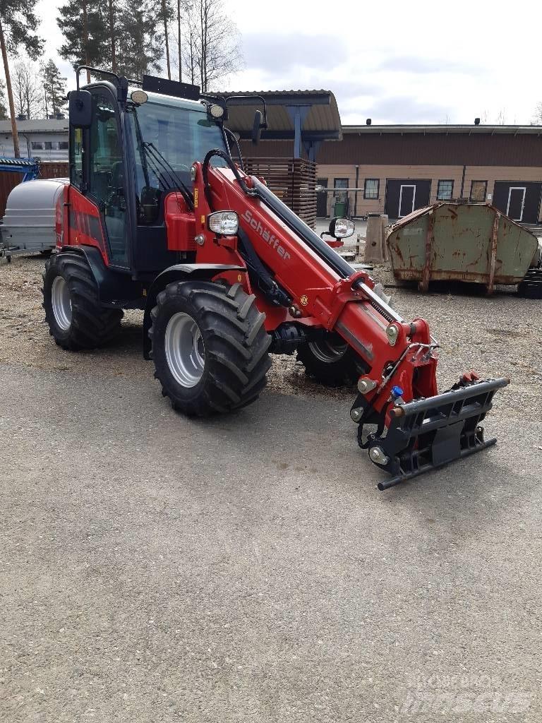 Schäffer 4670 T 多功能裝載機