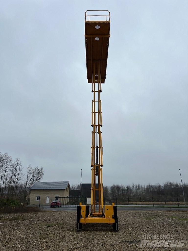 Haulotte H 15 SXL 剪式升降機
