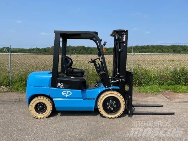EP EFL302 | 3T | LI-ION 電動堆高機
