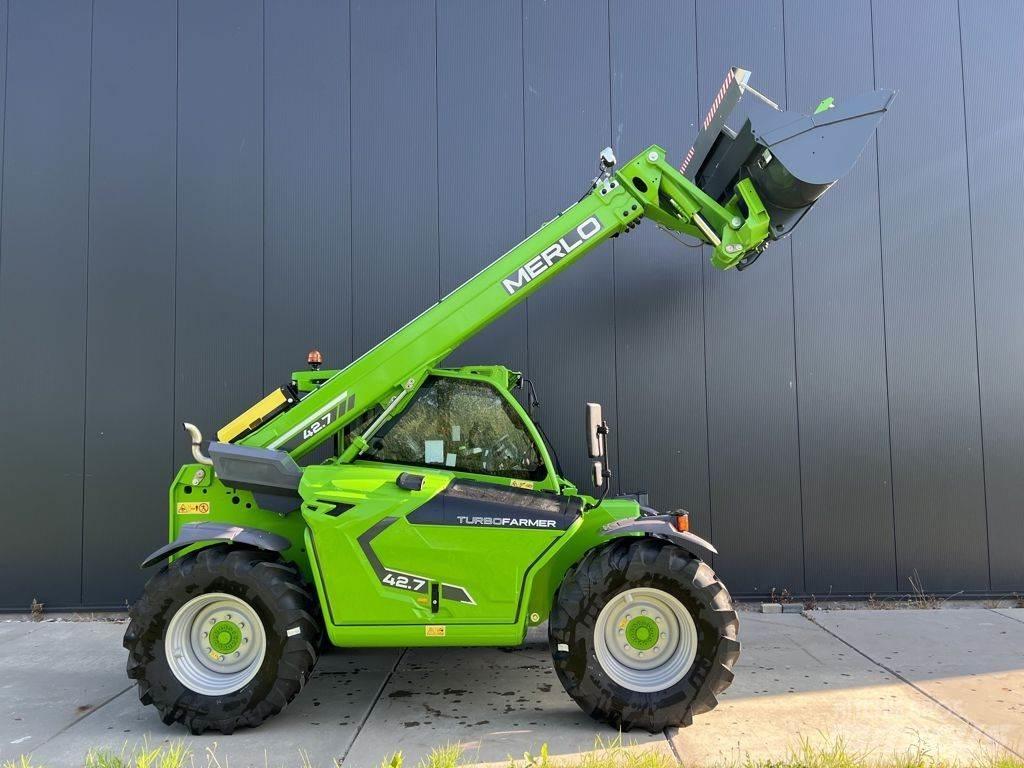Merlo TF42.7CS-136 伸縮臂操作車