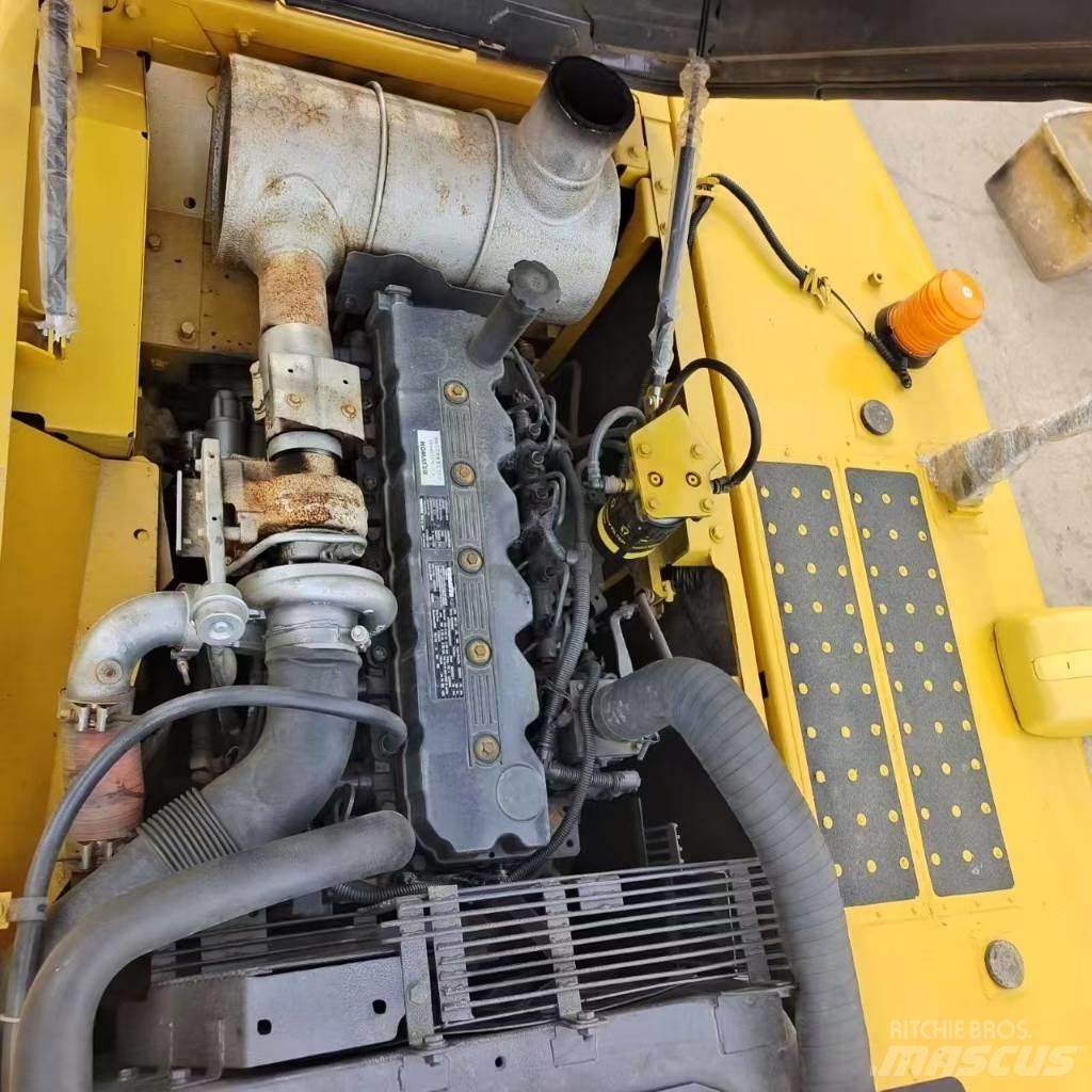 Komatsu PC 220 履帶式 挖土機/掘鑿機/挖掘機
