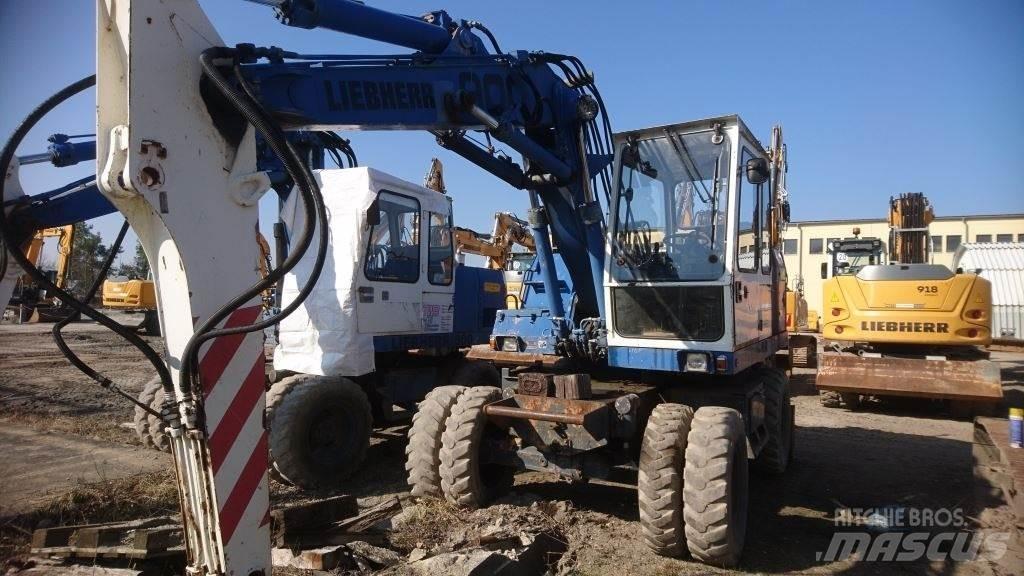 Liebherr A900 旋轉式挖土機/掘鑿機/挖掘機