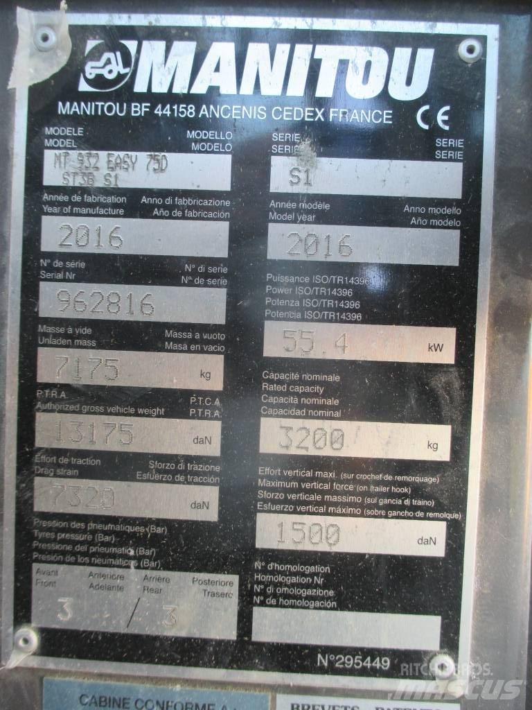 Manitou MT 932 伸縮臂操作車