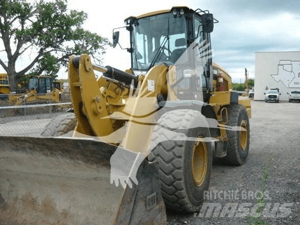 CAT 938M 輪胎式裝載機