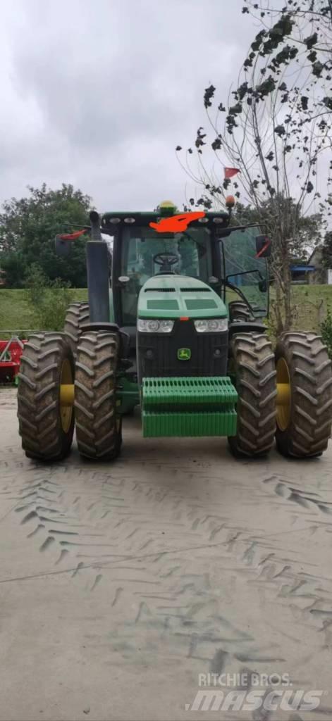John Deere 8R·3204 曳引機