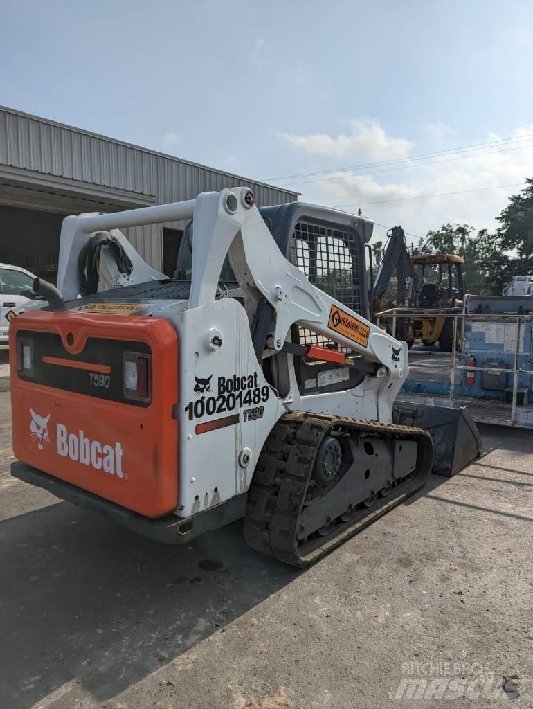 Bobcat T 590 滑移轉向裝載機