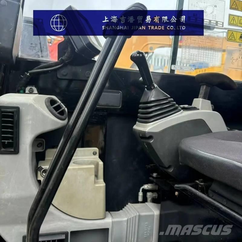 CAT 305.5 E 小型挖土機/掘鑿機<7t(小型挖掘機)