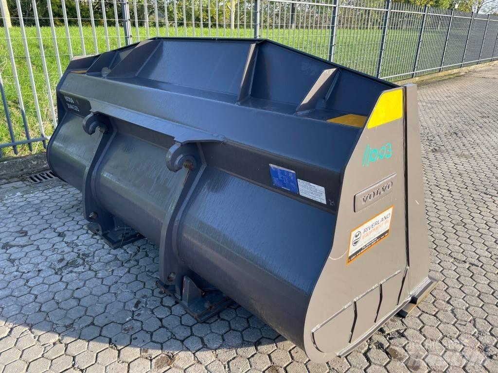 Volvo L 120 H Bucket 鏟斗