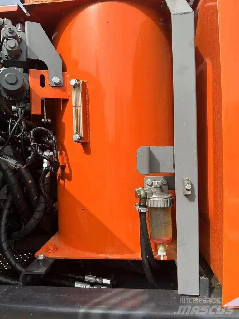 Hitachi 130 履帶式 挖土機/掘鑿機/挖掘機