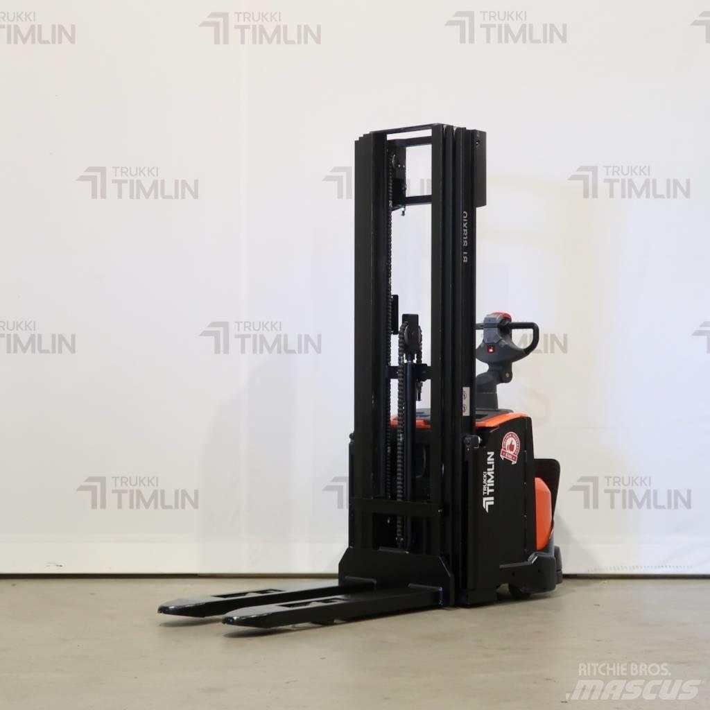 BT SWE120 (uusi akku) 自走式堆積機