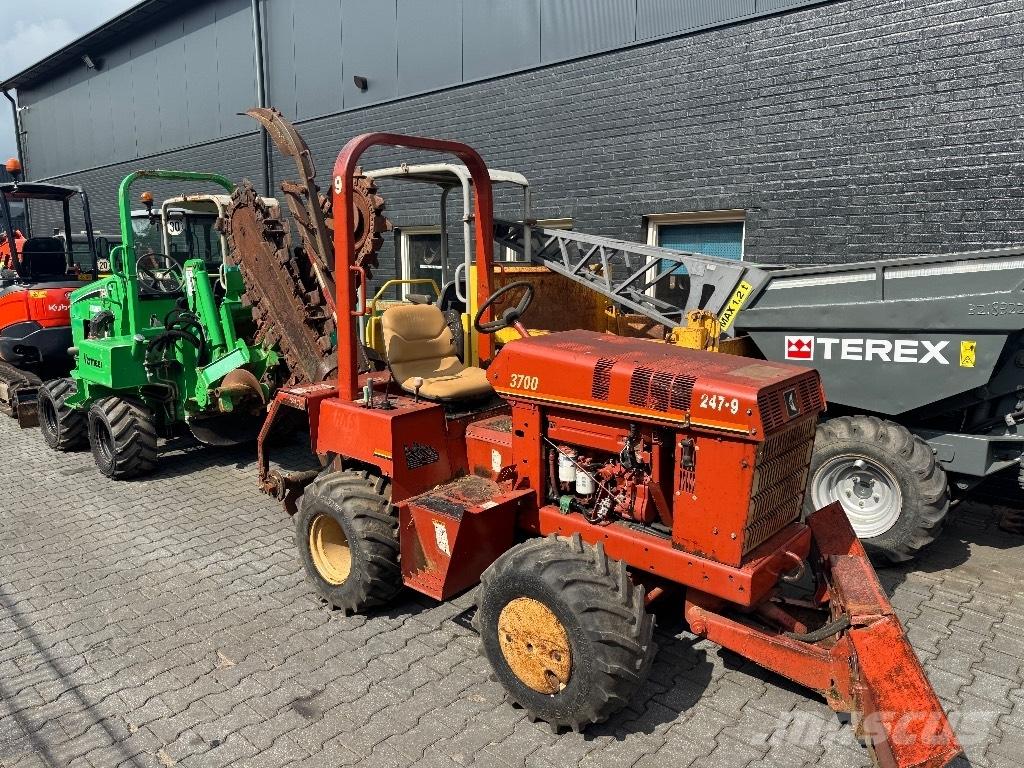 Ditch Witch 3700 DD 掘溝機