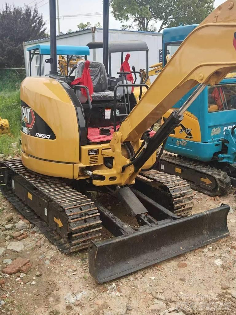 CAT 303 小型挖土機/掘鑿機<7t(小型挖掘機)