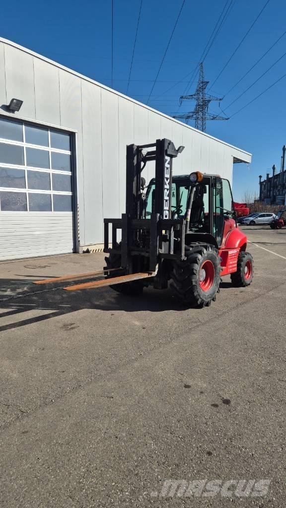 Ausa C 500 H X4 越野車