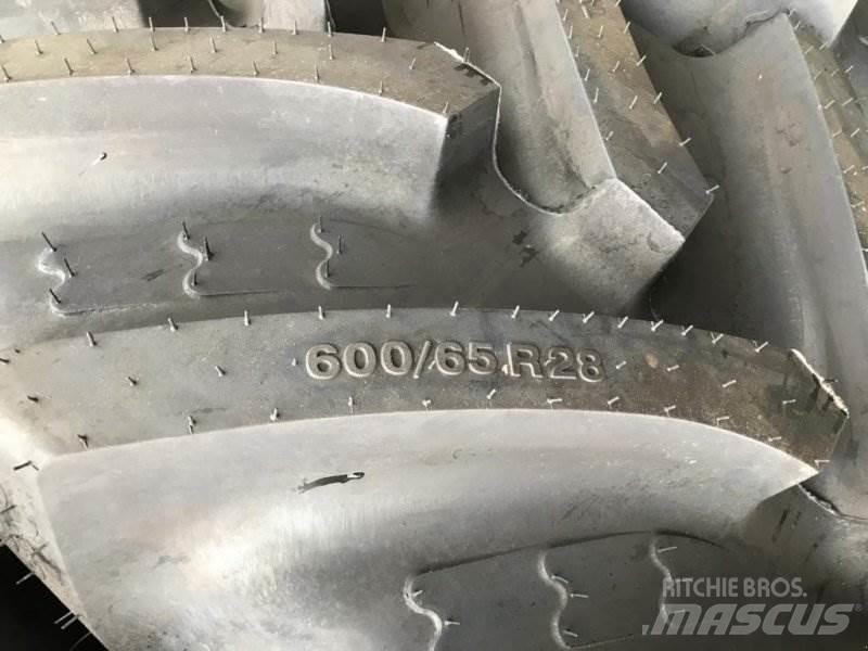 BKT 600/65R28 輪胎、車輪和輪圈