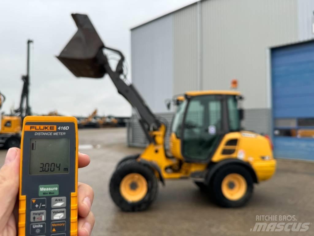 Volvo L 25 F 輪胎式裝載機