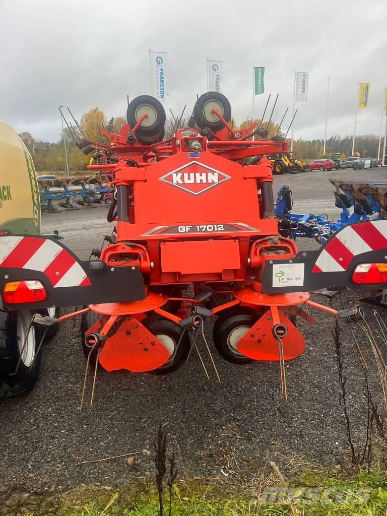 Kuhn GF 17012 耙與翻草機