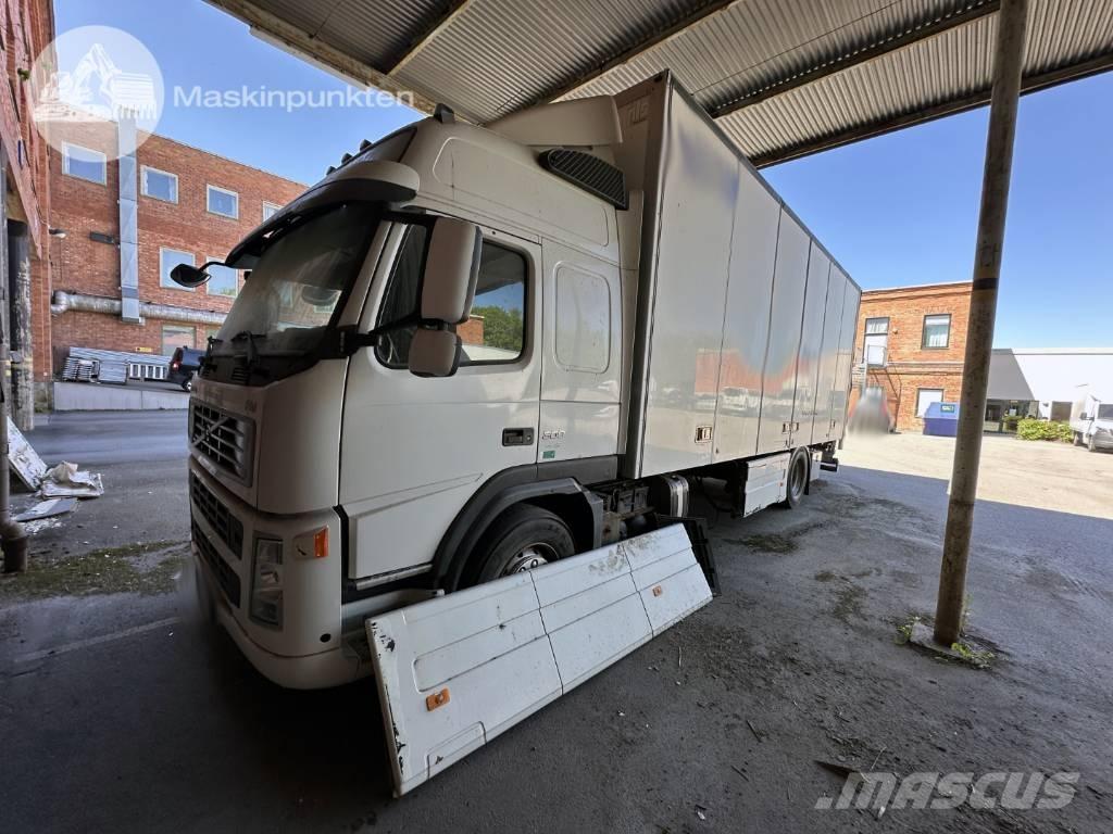 Volvo FM 300 貨箱式卡車
