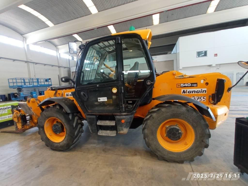JCB 540-140 伸縮臂操作車