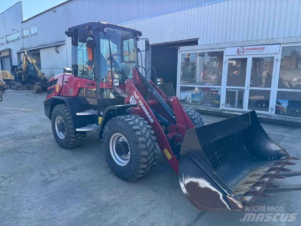 Yanmar V80 (02162) 輪胎式裝載機